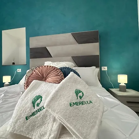 Emerella Luxury Suites-siderno Lungomare Siderno