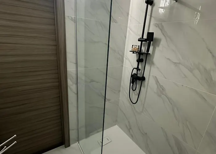 Emerella Luxury Suites-siderno Lungomare לינה וארוחת בוקר Siderno