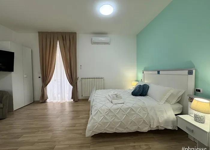 Emerella Luxury Suites-siderno Lungomare 4* Siderno