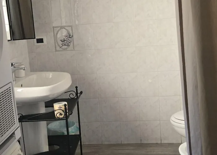 לינה וארוחת בוקר Emerella Luxury Suites-siderno Lungomare 4*