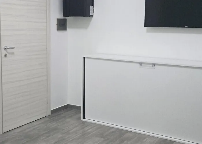 Emerella Luxury Suites-siderno Lungomare לינה וארוחת בוקר Siderno