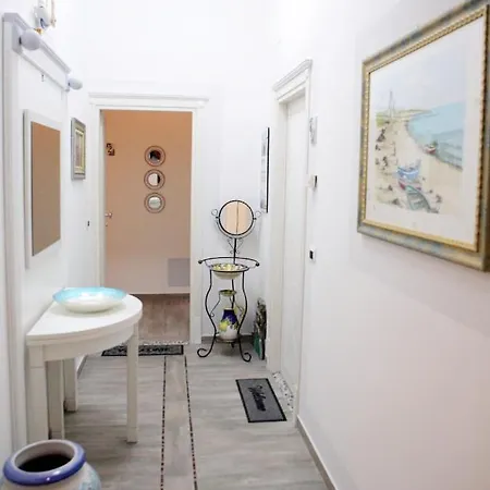 Alojamento de Acomodação e Pequeno-almoço Emerella Luxury Suites-siderno Lungomare