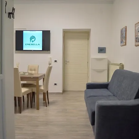 Emerella Luxury Suites-siderno Lungomare B&B 시데르노 마리나