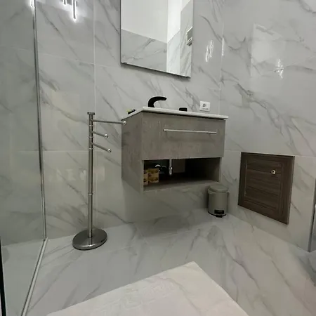 Emerella Luxury Suites-siderno Lungomare * Siderno