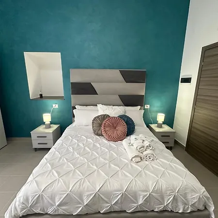 Emerella Luxury Suites-siderno Lungomare 4* 시데르노 마리나