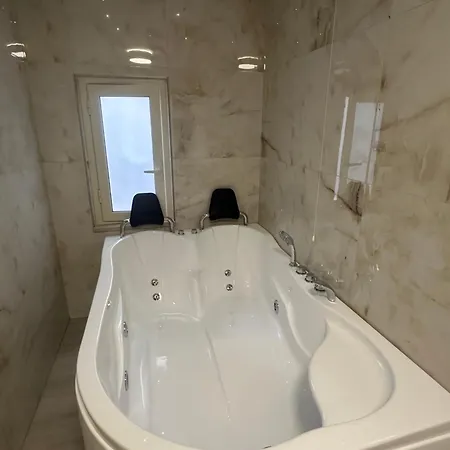 Frühstückspension Emerella Luxury Suites-siderno Lungomare *