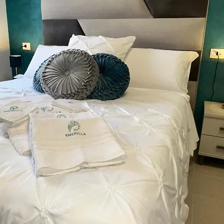 Emerella Luxury Suites-siderno Lungomare 4*