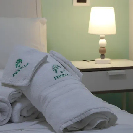 Emerella Luxury Suites-siderno Lungomare Bed & Breakfast