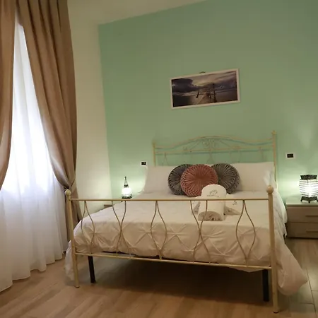 Emerella Luxury Suites-siderno Lungomare B&B 4*