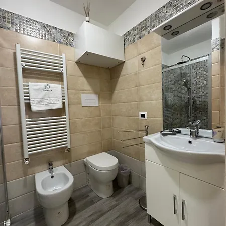 Emerella Luxury Suites-siderno Lungomare Frühstückspension