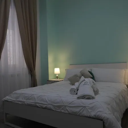 Emerella Luxury Suites-siderno Lungomare B&B 시데르노 마리나