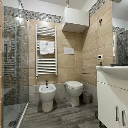 Emerella Luxury Suites-siderno Lungomare 4*