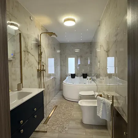 Emerella Luxury Suites-siderno Lungomare