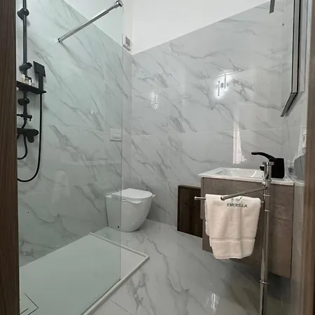 Bed & Breakfast Emerella Luxury Suites-siderno Lungomare 4*