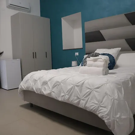 Emerella Luxury Suites-siderno Lungomare Couette-café Siderno