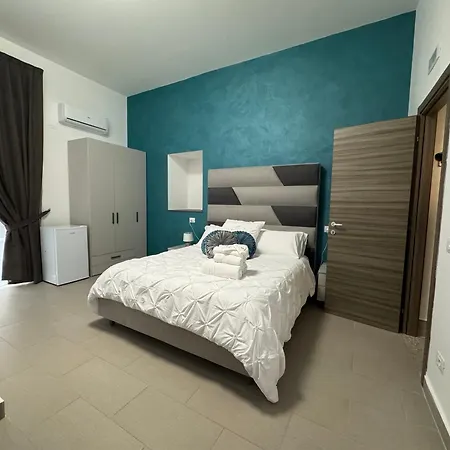 Emerella Luxury Suites-siderno Lungomare