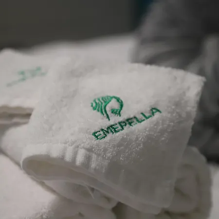 Emerella Luxury Suites-siderno Lungomare Siderno