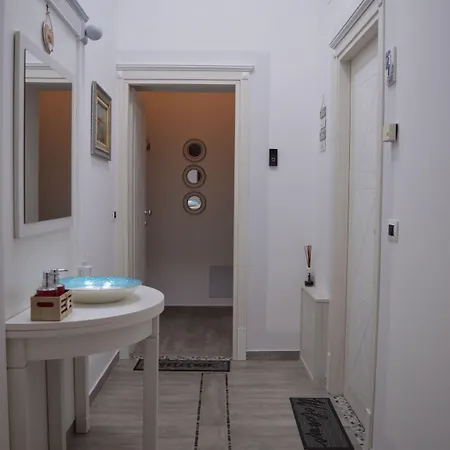 Emerella Luxury Suites-siderno Lungomare 4*