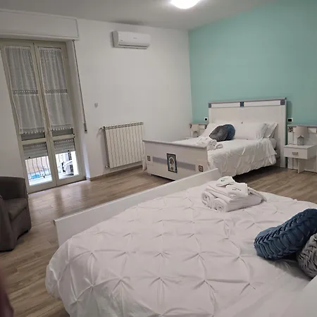 B&B Emerella Luxury Suites-siderno Lungomare 시데르노 마리나