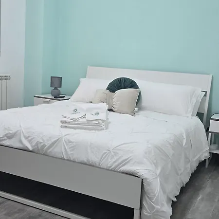 Emerella Luxury Suites-siderno Lungomare B&B