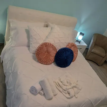 Emerella Luxury Suites-siderno Lungomare 4* Siderno