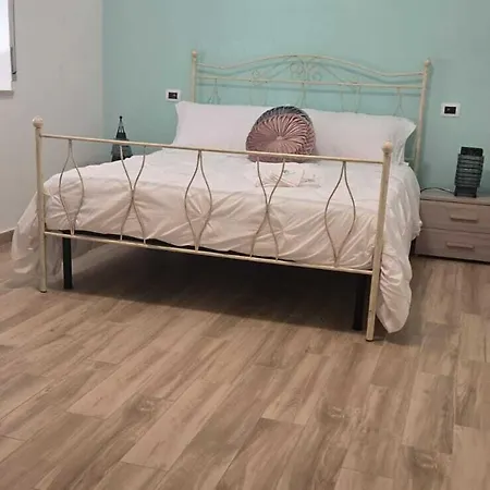 Emerella Luxury Suites-siderno Lungomare 4* Siderno