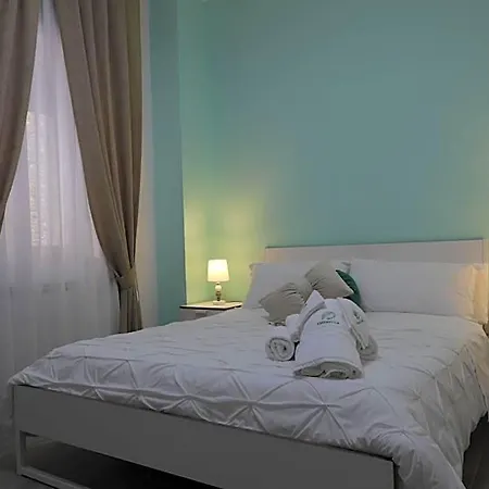 Emerella Luxury Suites-siderno Lungomare 4*