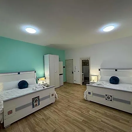 Emerella Luxury Suites-siderno Lungomare 4* Siderno