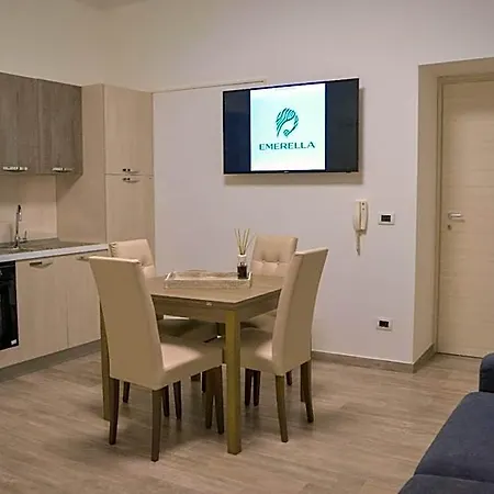 Emerella Luxury Suites-siderno Lungomare Siderno