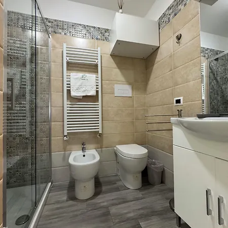Emerella Luxury Suites-siderno Lungomare