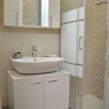 B&B Emerella Luxury Suites-siderno Lungomare 시데르노 마리나