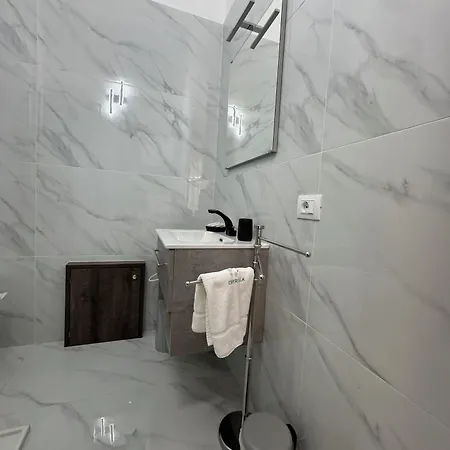 Emerella Luxury Suites-siderno Lungomare 4* 시데르노 마리나