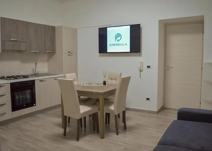 Emerella Luxury Suites-siderno Lungomare Alojamento de Acomodação e Pequeno-almoço