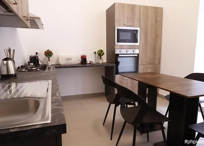 Emerella Luxury Suites-siderno Lungomare