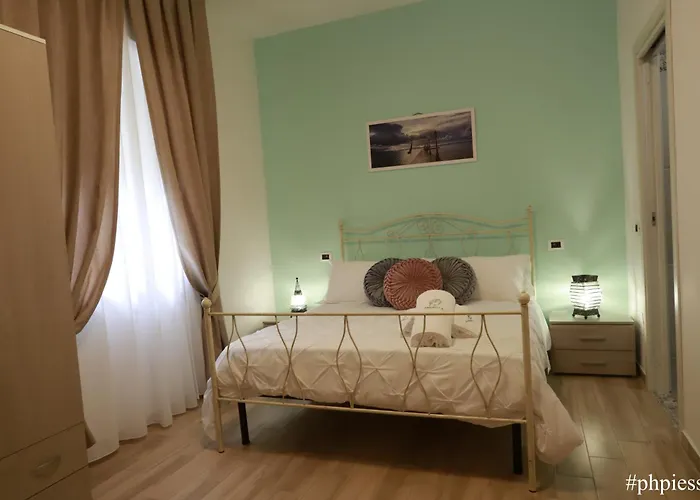 Emerella Luxury Suites-siderno Lungomare Frühstückspension 4*