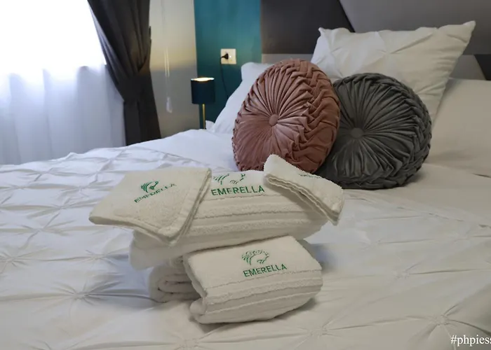 Emerella Luxury Suites-siderno Lungomare Frühstückspension Siderno