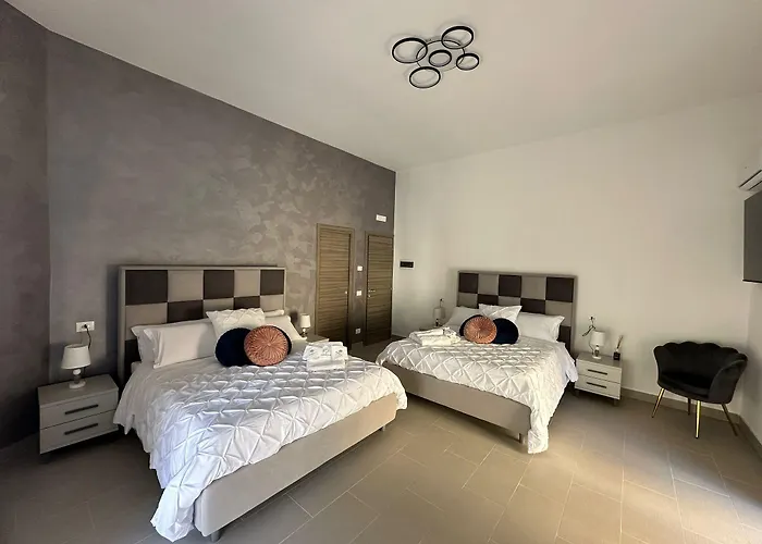 Alojamento de Acomodação e Pequeno-almoço Emerella Luxury Suites-siderno Lungomare