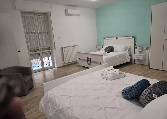 Frühstückspension Emerella Luxury Suites-siderno Lungomare Siderno