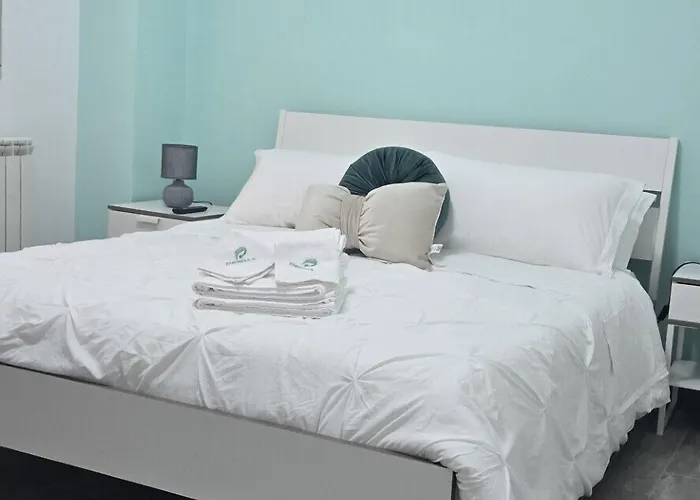 Emerella Luxury Suites-siderno Lungomare Alojamento de Acomodação e Pequeno-almoço