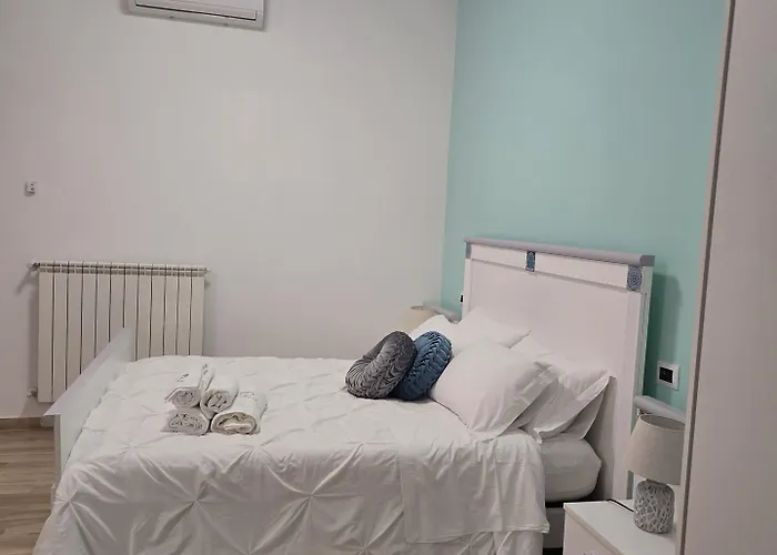 Emerella Luxury Suites-siderno Lungomare Alojamento de Acomodação e Pequeno-almoço